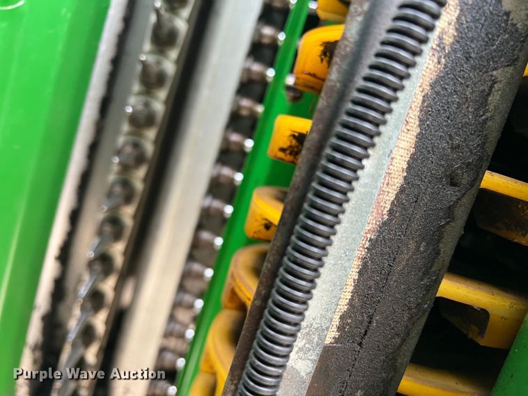 image for item DK7747 2018 John Deere CP690  RWA cotton picker