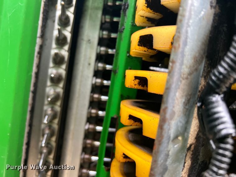 image for item DK7747 2018 John Deere CP690  RWA cotton picker