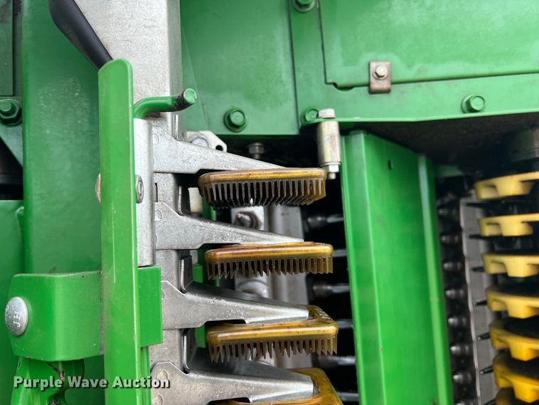 image for item DK7747 2018 John Deere CP690  RWA cotton picker