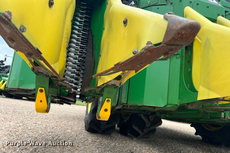 image for item DK7747 2018 John Deere CP690  RWA cotton picker