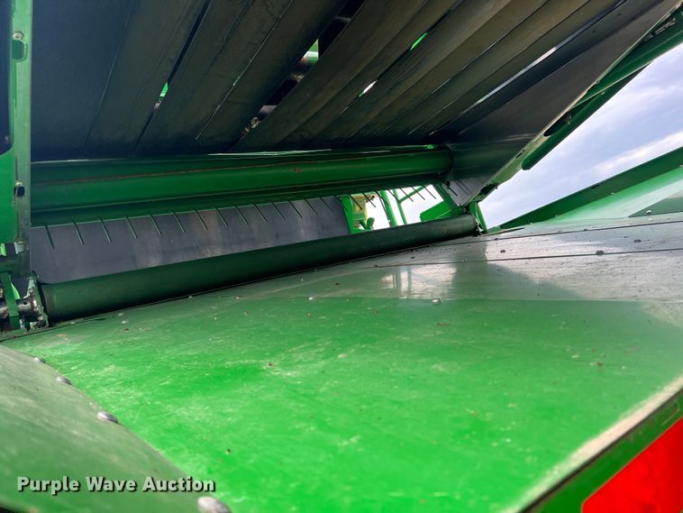 image for item DK7747 2018 John Deere CP690  RWA cotton picker