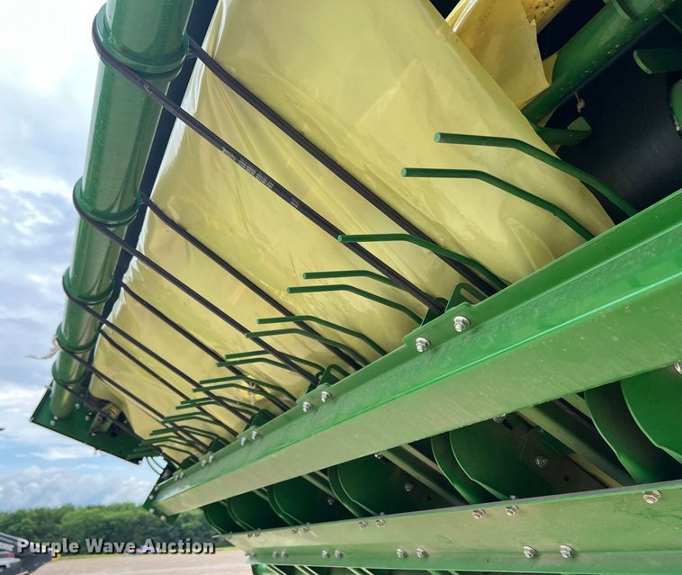 image for item DK7747 2018 John Deere CP690  RWA cotton picker