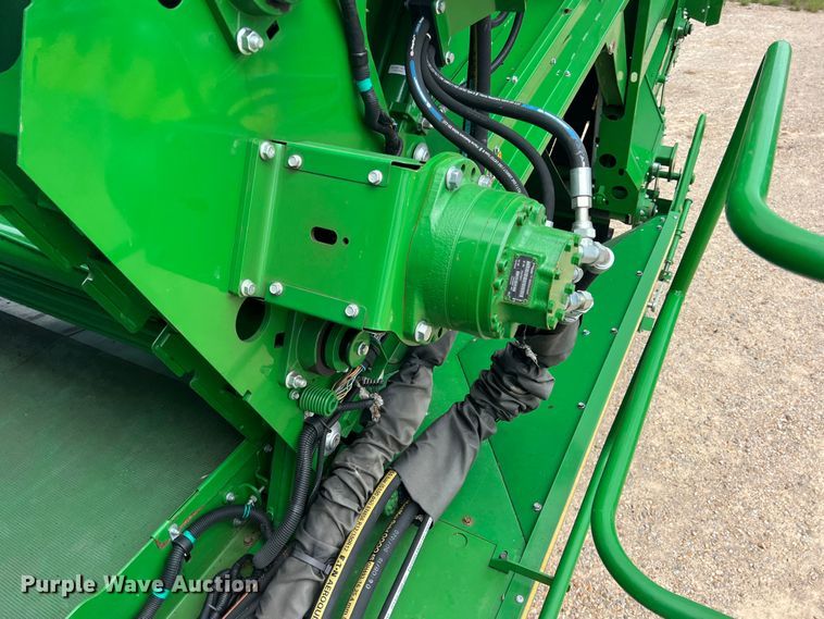 image for item DK7747 2018 John Deere CP690  RWA cotton picker