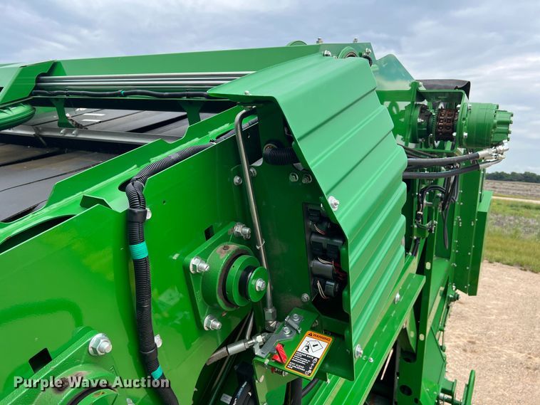 image for item DK7747 2018 John Deere CP690  RWA cotton picker