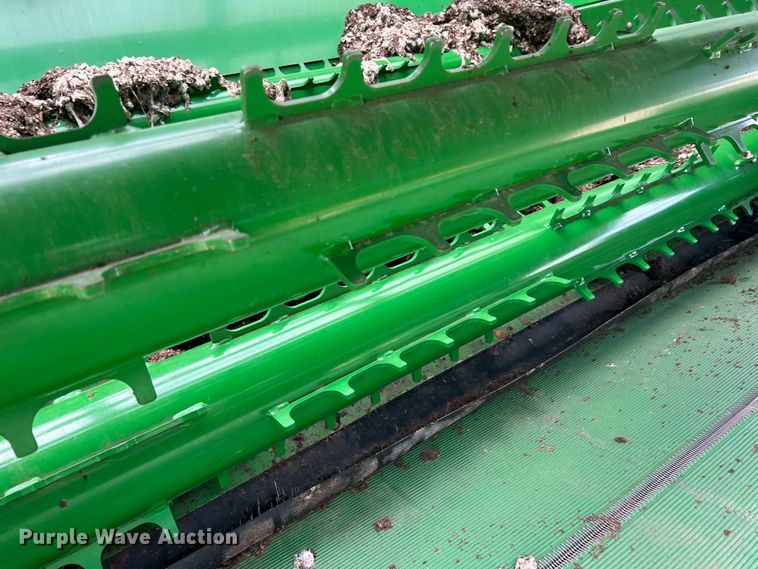 image for item DK7747 2018 John Deere CP690  RWA cotton picker