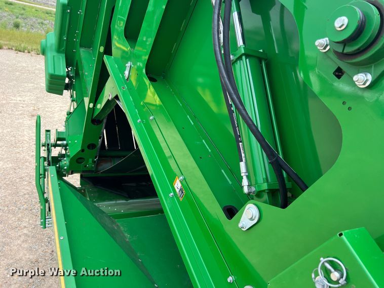 image for item DK7747 2018 John Deere CP690  RWA cotton picker