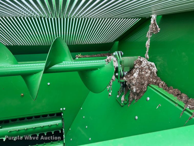 image for item DK7747 2018 John Deere CP690  RWA cotton picker