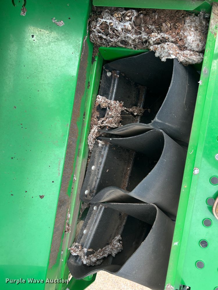 image for item DK7747 2018 John Deere CP690  RWA cotton picker