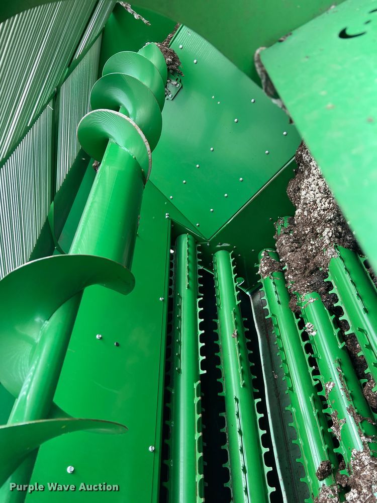 image for item DK7747 2018 John Deere CP690  RWA cotton picker