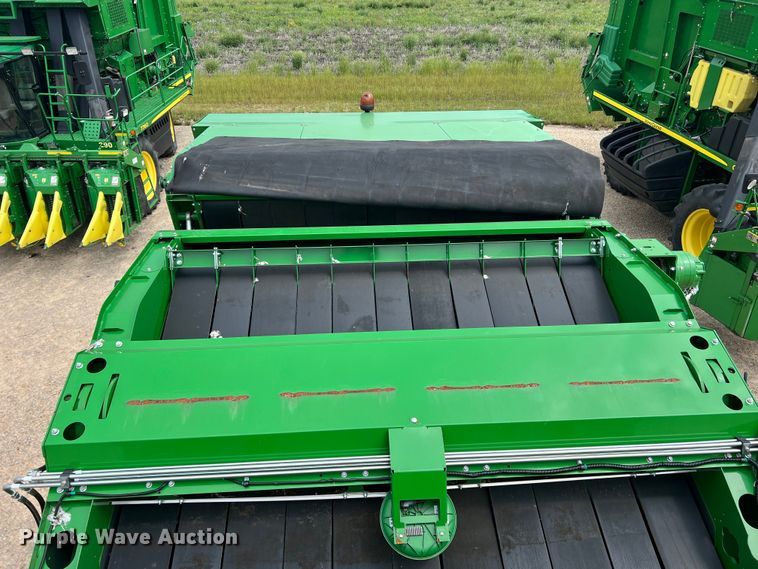 image for item DK7747 2018 John Deere CP690  RWA cotton picker