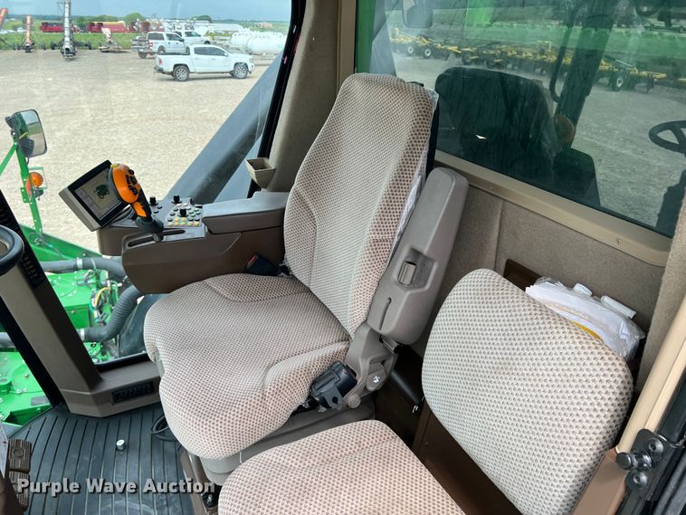 image for item DK7747 2018 John Deere CP690  RWA cotton picker