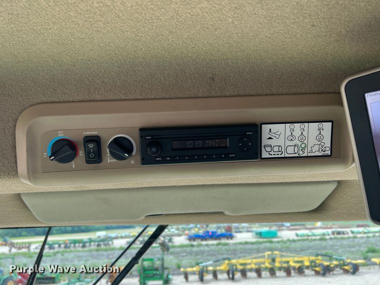 image for item DK7747 2018 John Deere CP690  RWA cotton picker