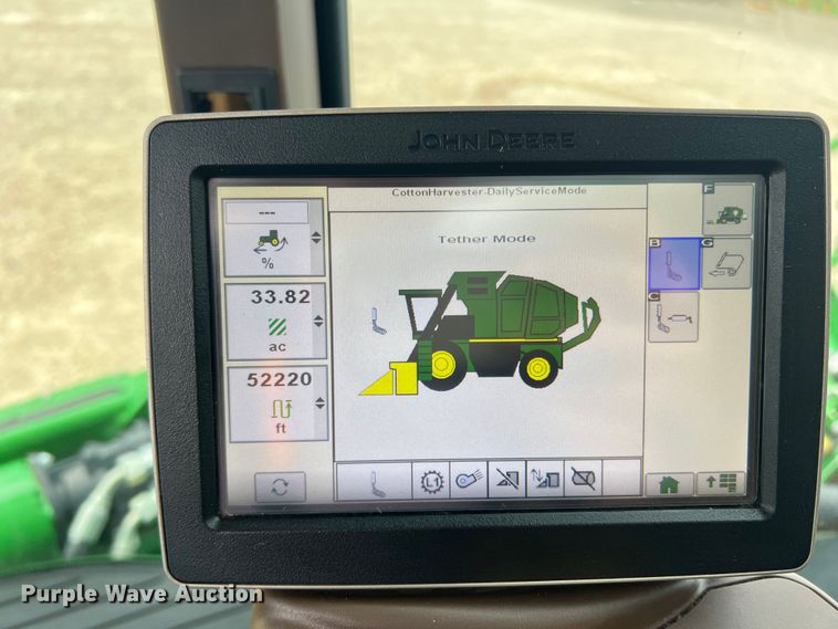 image for item DK7747 2018 John Deere CP690  RWA cotton picker