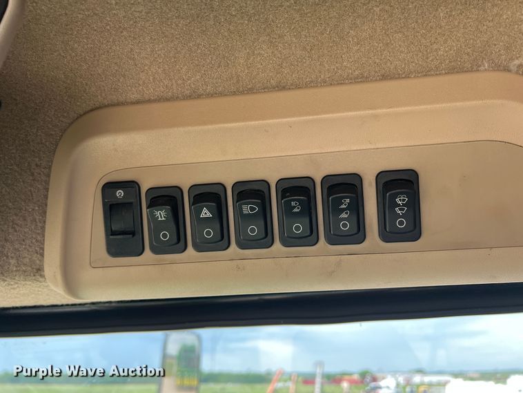 image for item DK7747 2018 John Deere CP690  RWA cotton picker