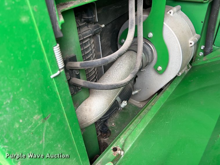 image for item DK7747 2018 John Deere CP690  RWA cotton picker