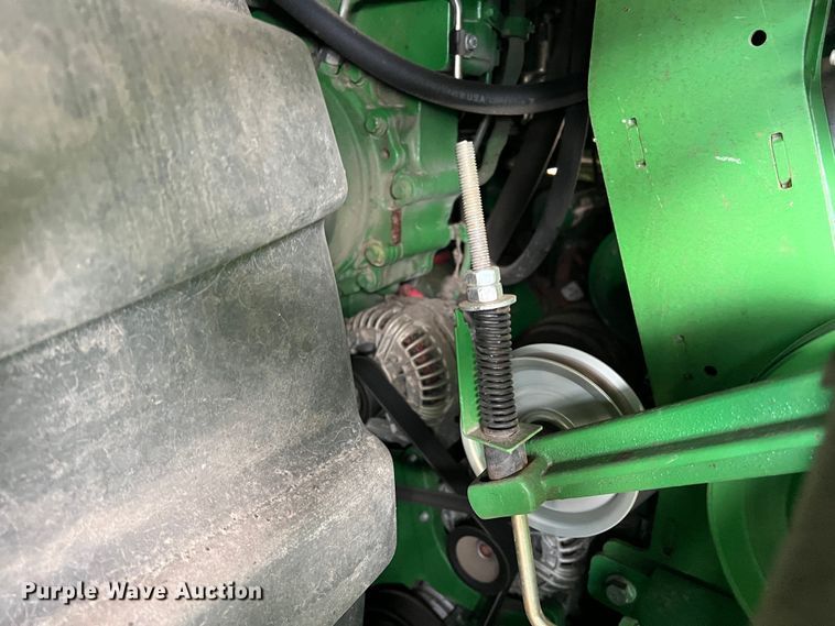 image for item DK7747 2018 John Deere CP690  RWA cotton picker