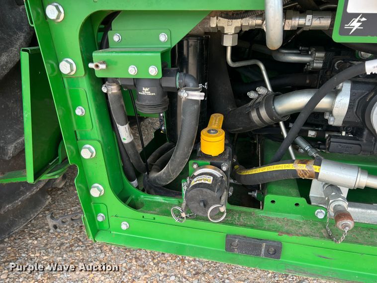 image for item DK7747 2018 John Deere CP690  RWA cotton picker