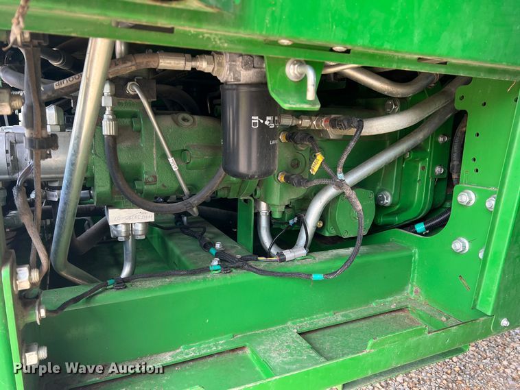 image for item DK7747 2018 John Deere CP690  RWA cotton picker