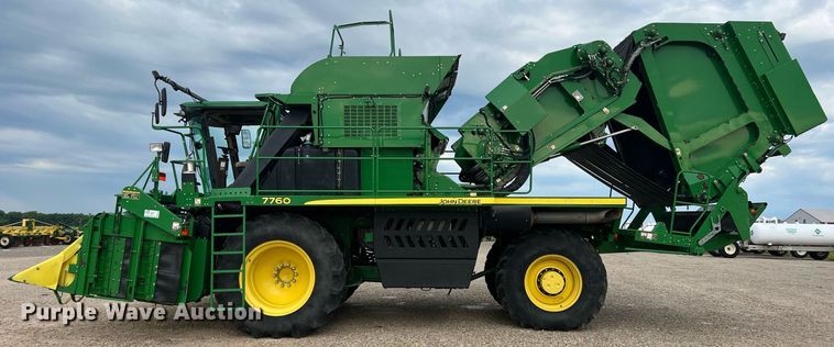 image for item DK7748 2014 John Deere 7760  RWA cotton picker