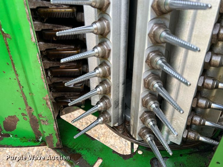 image for item DK7748 2014 John Deere 7760  RWA cotton picker