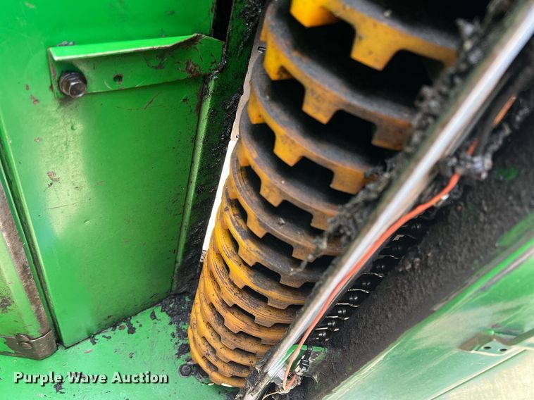 image for item DK7748 2014 John Deere 7760  RWA cotton picker