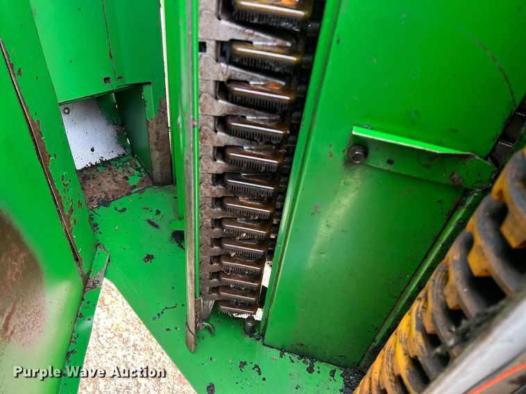 image for item DK7748 2014 John Deere 7760  RWA cotton picker