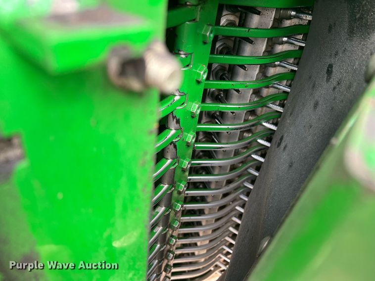 image for item DK7748 2014 John Deere 7760  RWA cotton picker