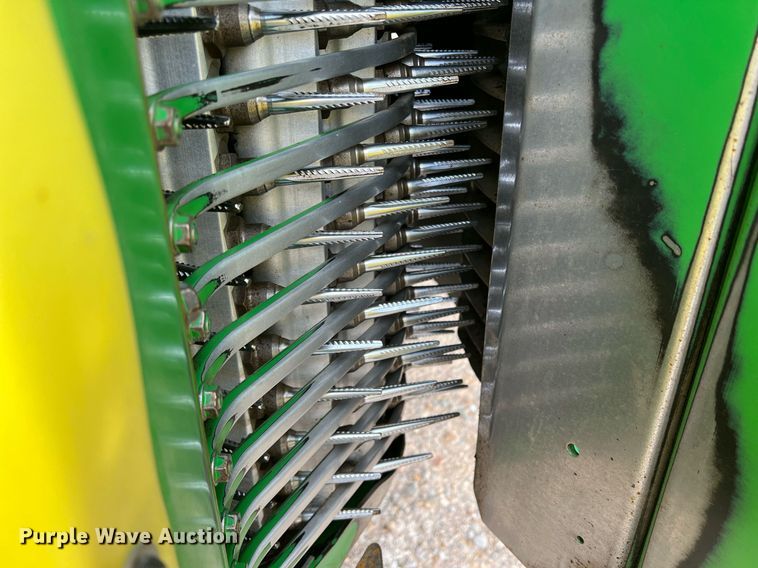 image for item DK7748 2014 John Deere 7760  RWA cotton picker