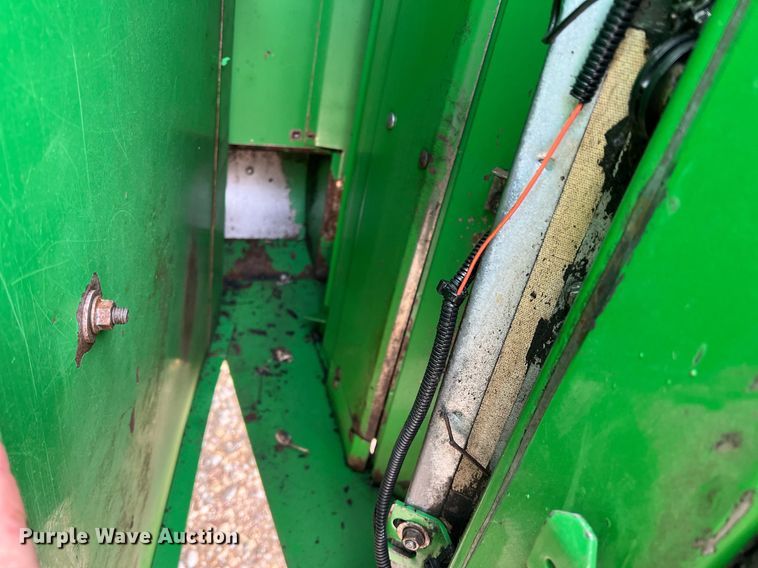 image for item DK7748 2014 John Deere 7760  RWA cotton picker