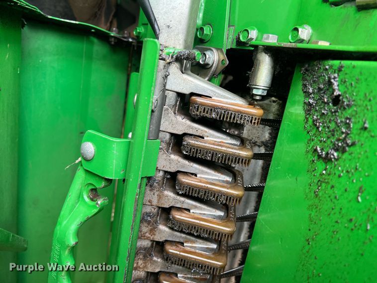 image for item DK7748 2014 John Deere 7760  RWA cotton picker