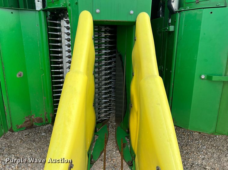 image for item DK7748 2014 John Deere 7760  RWA cotton picker