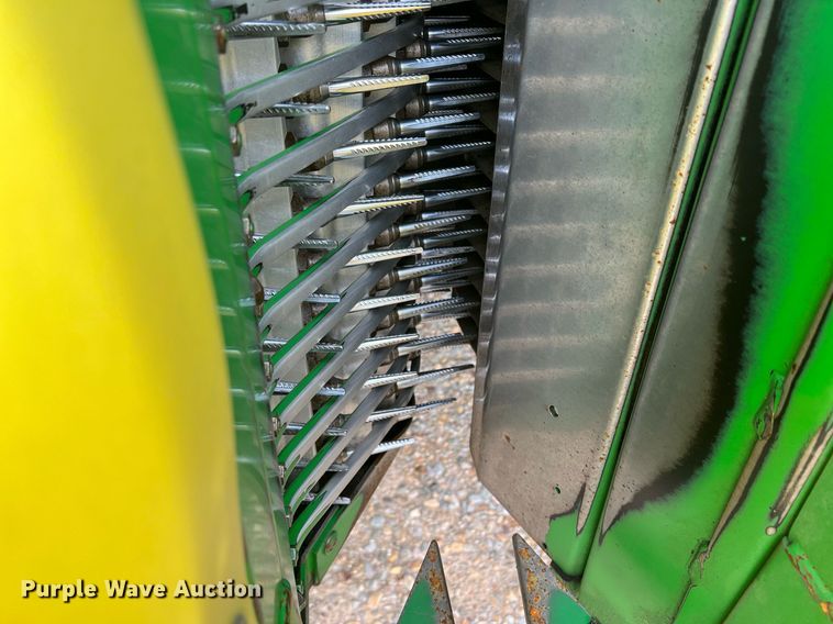 image for item DK7748 2014 John Deere 7760  RWA cotton picker