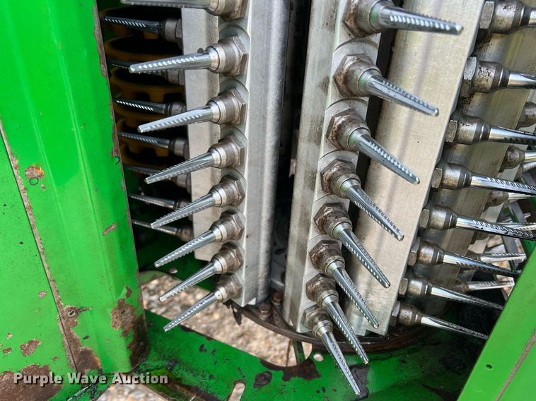 image for item DK7748 2014 John Deere 7760  RWA cotton picker