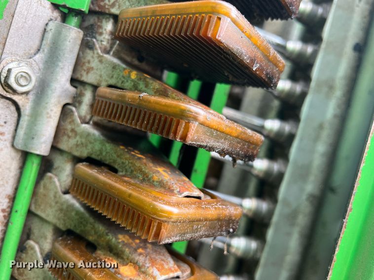 image for item DK7748 2014 John Deere 7760  RWA cotton picker