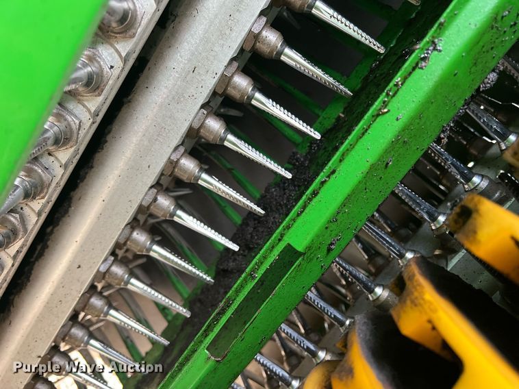 image for item DK7748 2014 John Deere 7760  RWA cotton picker