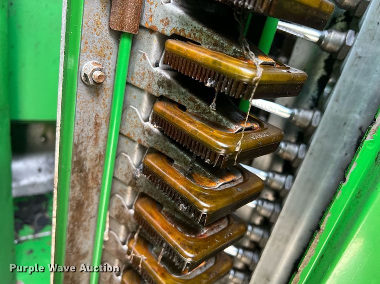 image for item DK7748 2014 John Deere 7760  RWA cotton picker