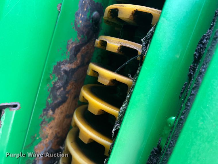 image for item DK7748 2014 John Deere 7760  RWA cotton picker