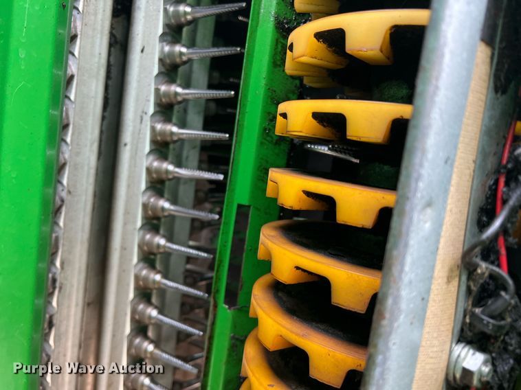 image for item DK7748 2014 John Deere 7760  RWA cotton picker