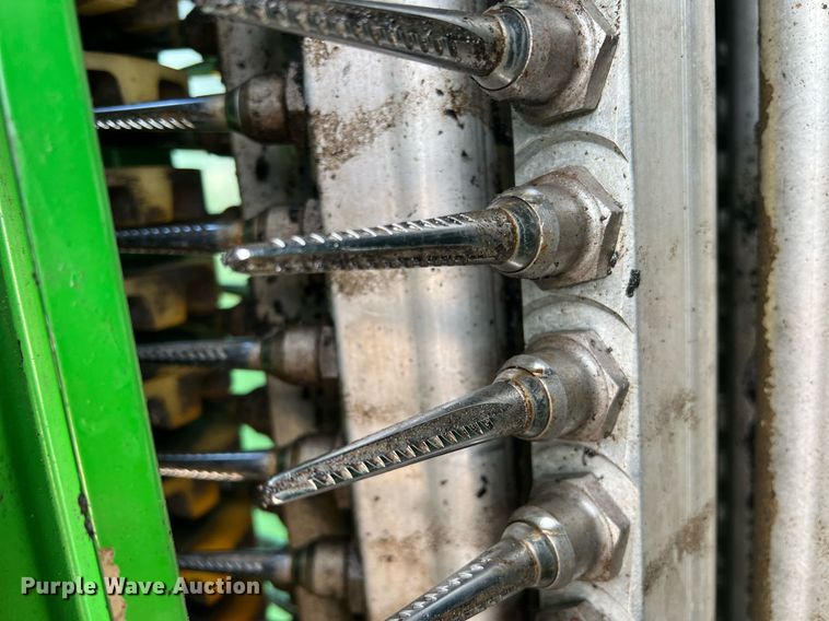 image for item DK7748 2014 John Deere 7760  RWA cotton picker