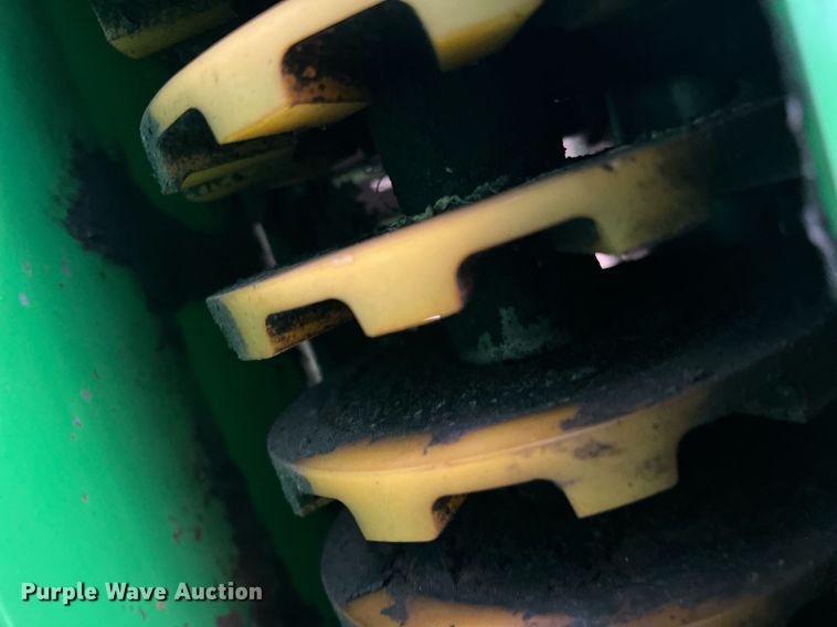 image for item DK7748 2014 John Deere 7760  RWA cotton picker