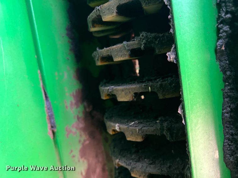 image for item DK7748 2014 John Deere 7760  RWA cotton picker