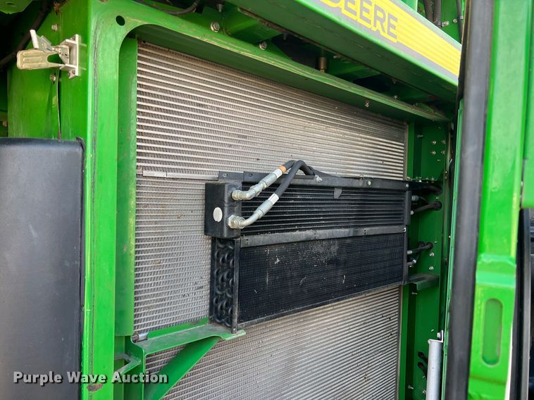 image for item DK7748 2014 John Deere 7760  RWA cotton picker