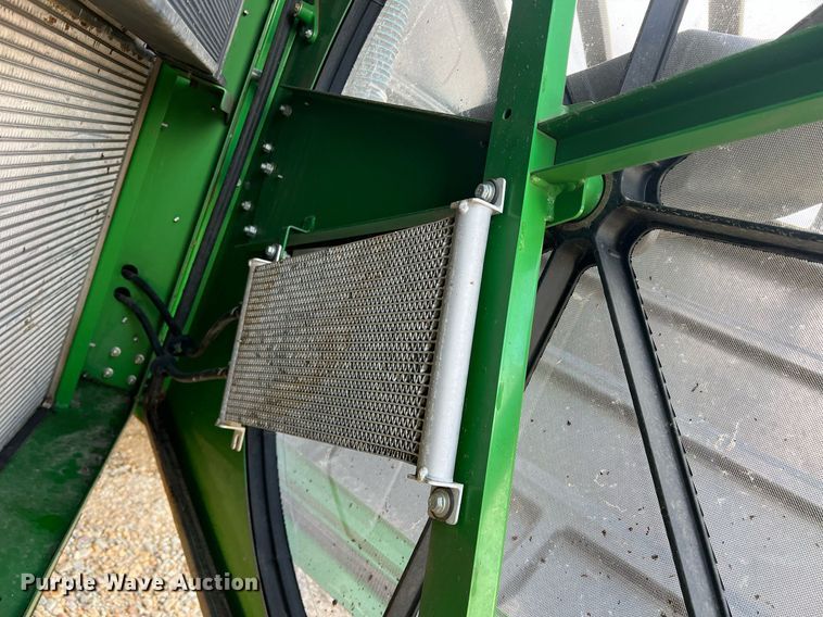 image for item DK7748 2014 John Deere 7760  RWA cotton picker