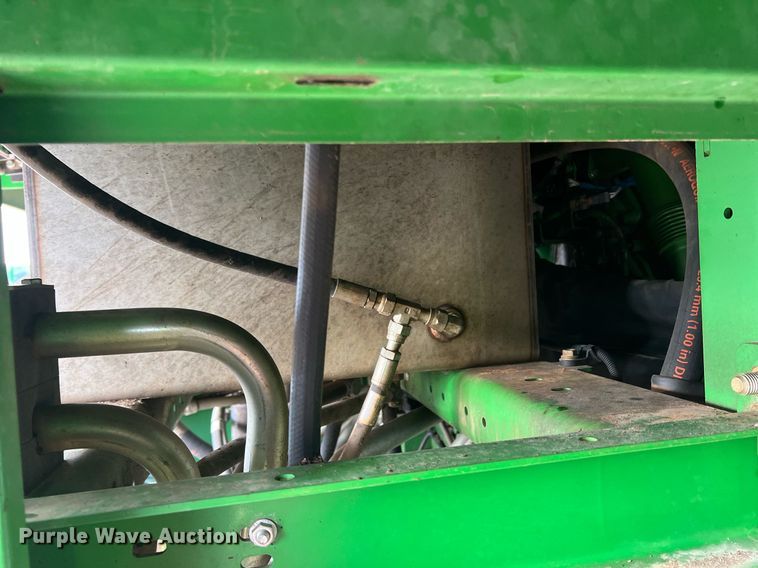 image for item DK7748 2014 John Deere 7760  RWA cotton picker