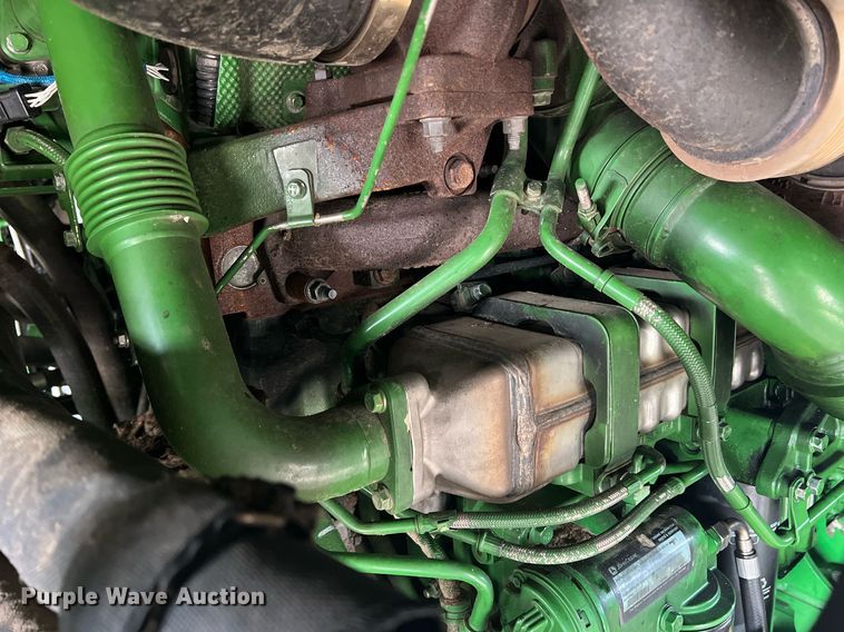 image for item DK7748 2014 John Deere 7760  RWA cotton picker