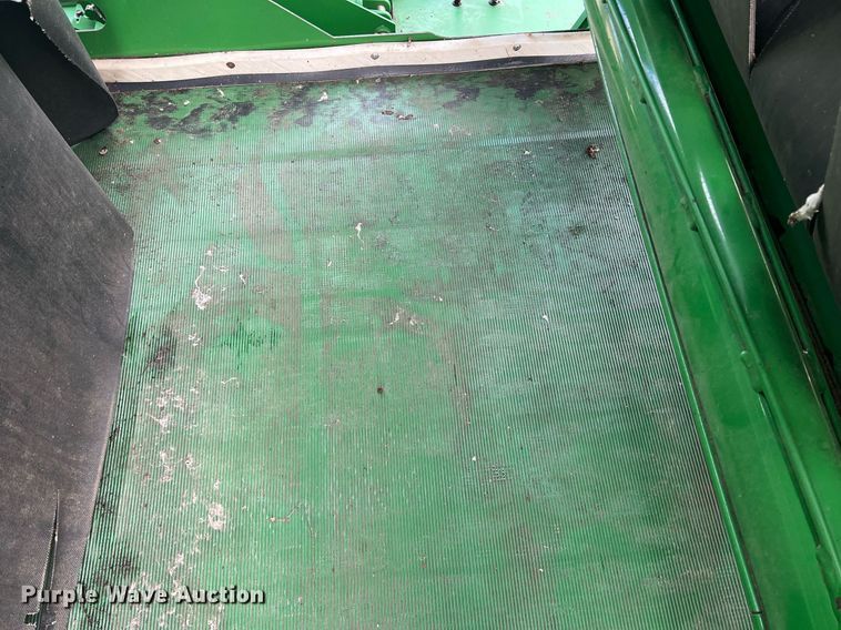 image for item DK7748 2014 John Deere 7760  RWA cotton picker