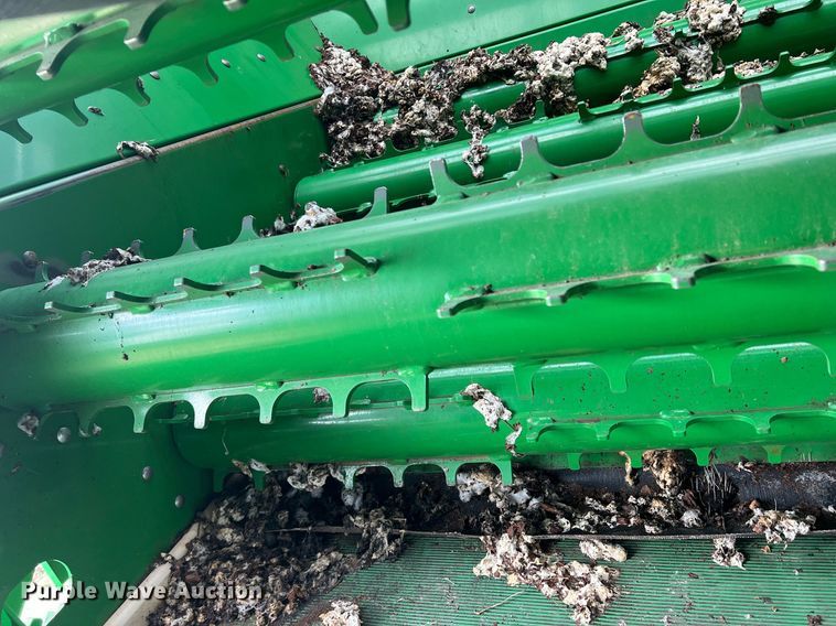 image for item DK7748 2014 John Deere 7760  RWA cotton picker