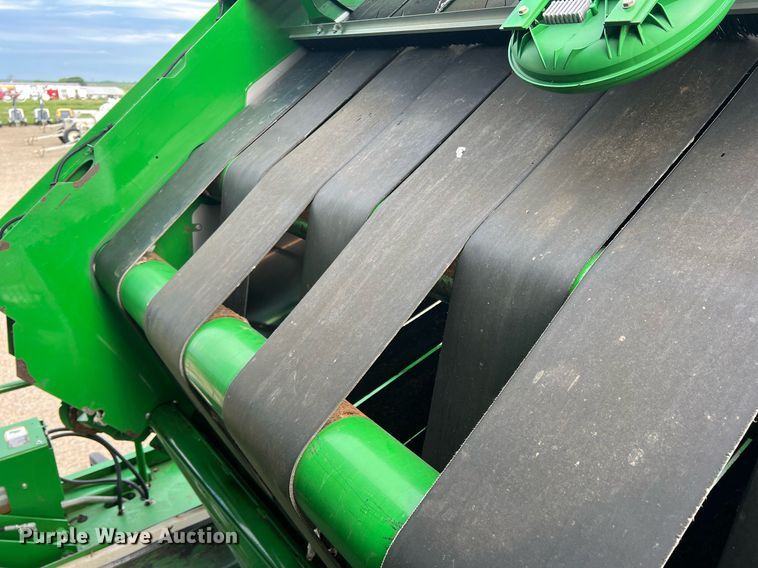 image for item DK7748 2014 John Deere 7760  RWA cotton picker