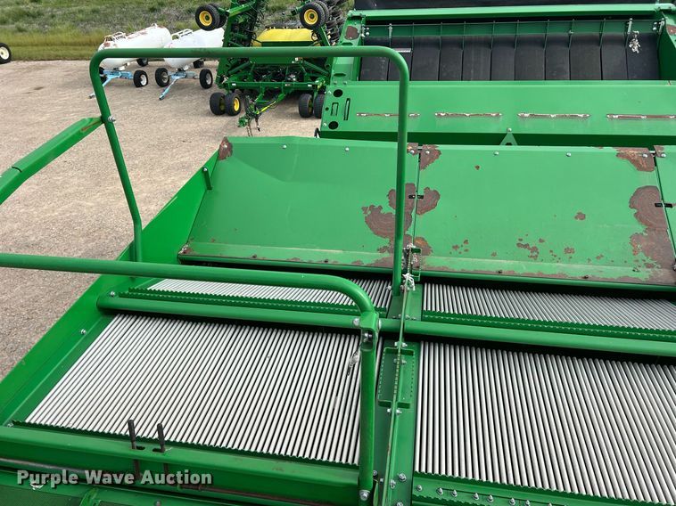 image for item DK7748 2014 John Deere 7760  RWA cotton picker