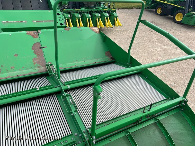 image for item DK7748 2014 John Deere 7760  RWA cotton picker
